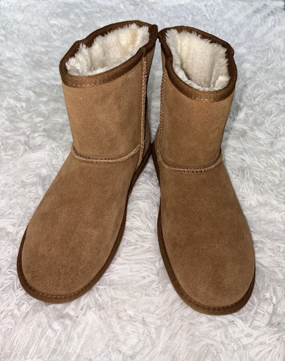 Minnetonka “Olympia” Women’s Brown Sz. 10 Lined Fuzzy Boot. Exc. Qual & Conditio